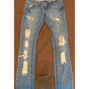 BONGO distressed skinny jeans
